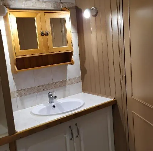 La Grange De Champagnac Bed and breakfast