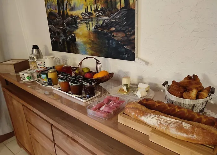 La Grange De Champagnac Bed and breakfast 3*